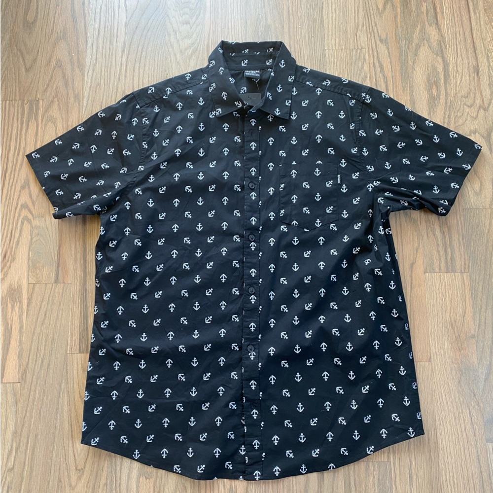 Men’s NWT Hurley Button Down
